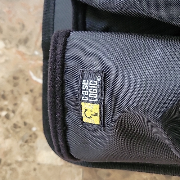 Cell Phone/Sunglass Organizer - Picture 3 of 11